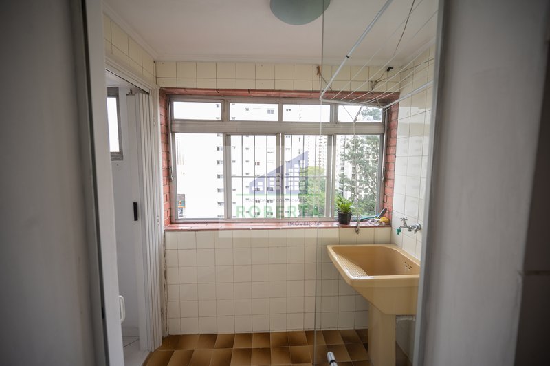 APARTAMENTO À VENDA EM MOEMA COM 2 DORMITÓRIOS Rua Pintassilgo São Paulo - 