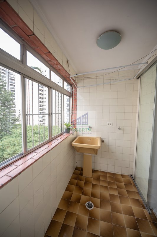 APARTAMENTO À VENDA EM MOEMA COM 2 DORMITÓRIOS Rua Pintassilgo São Paulo - 