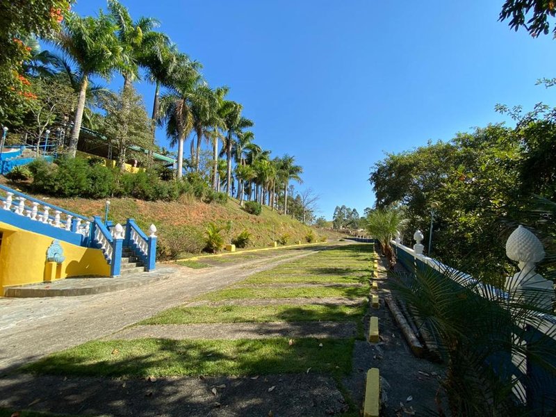 CHACARA COM 10.000 METROS EM SÃO JOSE DOS CAMPOS SP - São José dos Campos - 