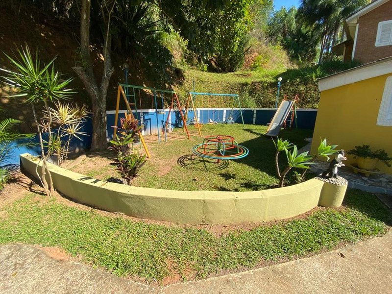 CHACARA COM 10.000 METROS EM SÃO JOSE DOS CAMPOS SP - São José dos Campos - 