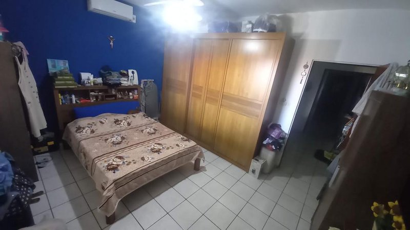 SOBRADO NA ZONA NORTE DE SÃO JOSE DOS CAMPOS SP - São José dos Campos - 
