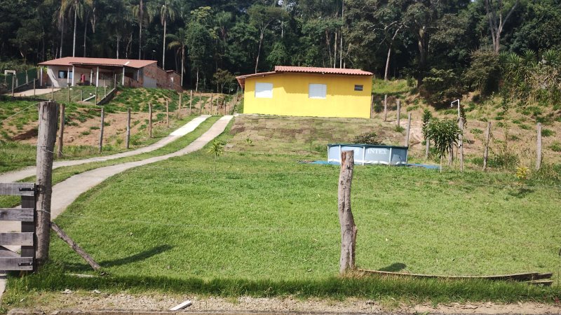 CHACARA COM 2.000 METROS EM TAUBATE SP - Taubaté - 