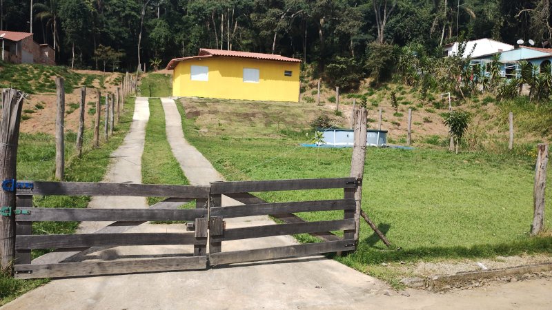 CHACARA COM 2.000 METROS EM TAUBATE SP - Taubaté - 