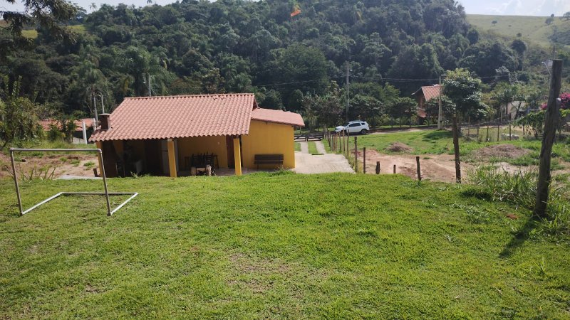 CHACARA COM 2.000 METROS EM TAUBATE SP - Taubaté - 