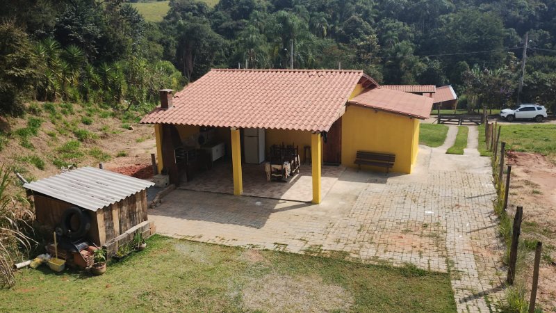 CHACARA COM 2.000 METROS EM TAUBATE SP - Taubaté - 