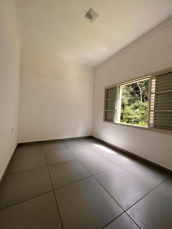 CHACARA COM 1.000 METROS EM SAO JOSE DOS CAMPOS SP - São José dos Campos - 