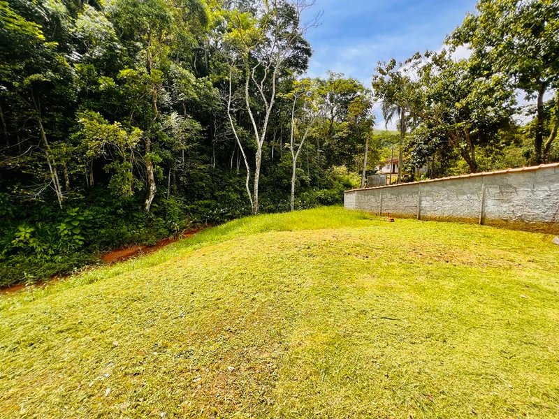 CHACARA COM 1.000 METROS EM SAO JOSE DOS CAMPOS SP - São José dos Campos - 