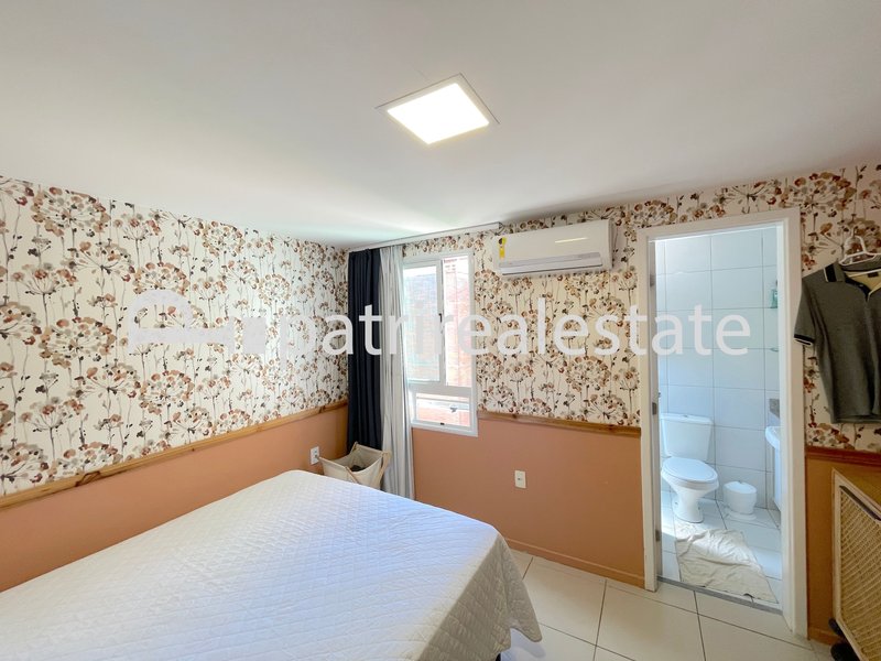 Cobertura duplex 204 m² com 6 Quartos 5 banheiros 2 vagas - Porto das Dunas - Aquiraz - CE Av. dos Golfinhos Aquiraz - 