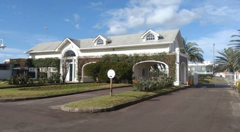 R$ 840.000 - PACIFIC - LINDA CASA - MOBILIADA E DECORADA - 102M² - 3 DORMITÓRIOS - 2 VAGAS Avenida Paraguassú  Xangri-lá - 