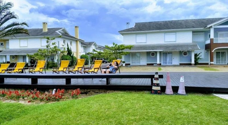 R$ 840.000 - PACIFIC - LINDA CASA - MOBILIADA E DECORADA - 102M² - 3 DORMITÓRIOS - 2 VAGAS Avenida Paraguassú  Xangri-lá - 