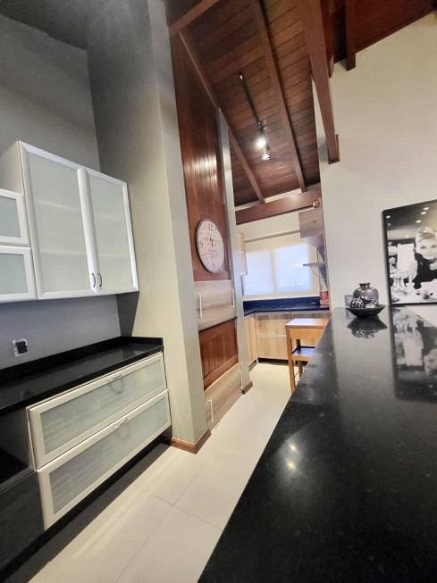 R$ 1.650.000 - COBERTURA DUPLEX - ESPETACULAR VISTA - 276M2 - 3 DORM - PISCINA - 2 VAGAS - Porto Alegre - 