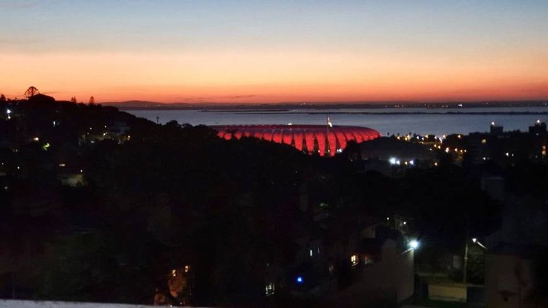 R$ 1.650.000 - COBERTURA DUPLEX - ESPETACULAR VISTA - 276M2 - 3 DORM - PISCINA - 2 VAGAS - Porto Alegre - 