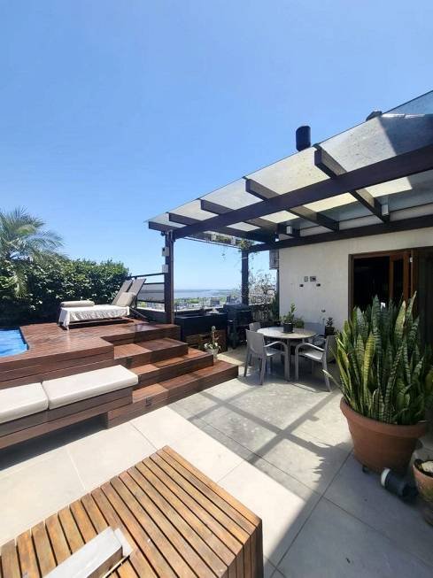 R$ 1.650.000 - COBERTURA DUPLEX - ESPETACULAR VISTA - 276M2 - 3 DORM - PISCINA - 2 VAGAS - Porto Alegre - 