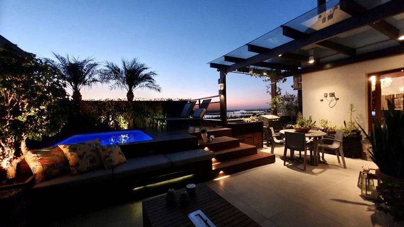 R$ 1.650.000 - COBERTURA DUPLEX - ESPETACULAR VISTA - 276M2 - 3 DORM - PISCINA - 2 VAGAS - Porto Alegre - 