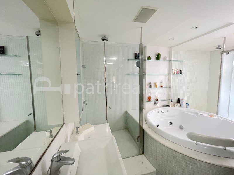Apartamento 300 m² 1 por andar com 5 Quartos 7 banheiros e 4 vagas Meireles Fortaleza CE Rua Tibúrcio Cavalcanti Fortaleza - 