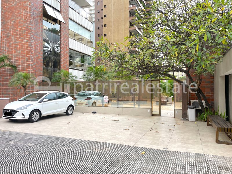 Apartamento 300 m² 1 por andar com 5 Quartos 7 banheiros e 4 vagas Meireles Fortaleza CE Rua Tibúrcio Cavalcanti Fortaleza - 