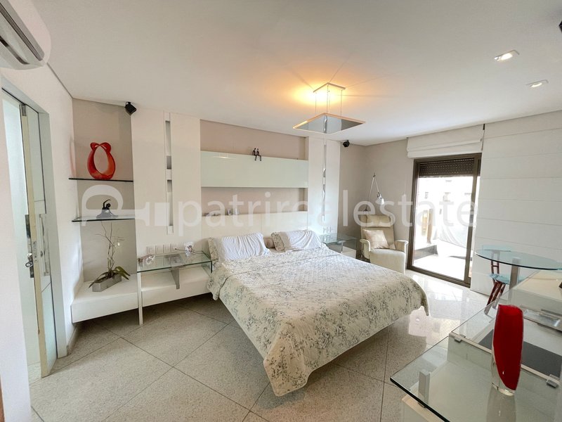 Apartamento 300 m² 1 por andar com 5 Quartos 7 banheiros e 4 vagas Meireles Fortaleza CE Rua Tibúrcio Cavalcanti Fortaleza - 