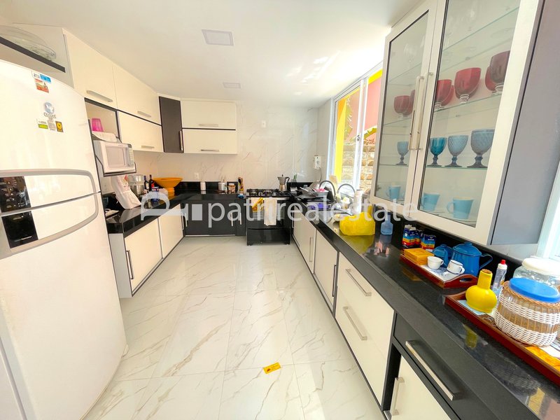 Casa Duplex 498 m² Terreno 960 m² 4 Suítes 5 Banheiros 5 Vagas - De Lourdes - Fortaleza CE Rua Professor Amarílio Cartaxo Fortaleza - 