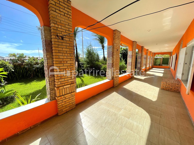 Casa de 485 m² em terreno de 920 m² 8 quartos 7 banheiros 8 Vagas - Prainha - Aquiraz – CE Rua da Praia Aquiraz - 