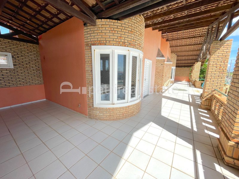 Casa de 485 m² em terreno de 920 m² 8 quartos 7 banheiros 8 Vagas - Prainha - Aquiraz – CE Rua da Praia Aquiraz - 