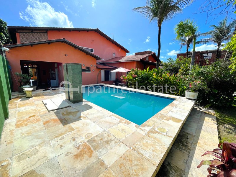 Casa de 485 m² em terreno de 920 m² 8 quartos 7 banheiros 8 Vagas - Prainha - Aquiraz – CE Rua da Praia Aquiraz - 