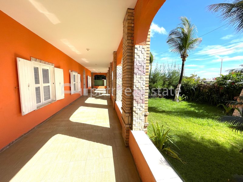 Casa de 485 m² em terreno de 920 m² 8 quartos 7 banheiros 8 Vagas - Prainha - Aquiraz – CE Rua da Praia Aquiraz - 
