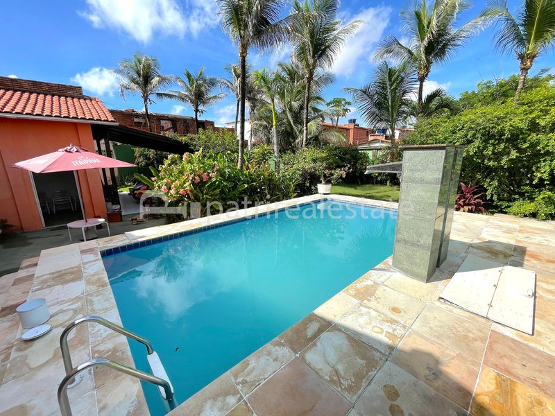 Casa de 485 m² em terreno de 920 m² 8 quartos 7 banheiros 8 Vagas - Prainha - Aquiraz – CE Rua da Praia Aquiraz - 
