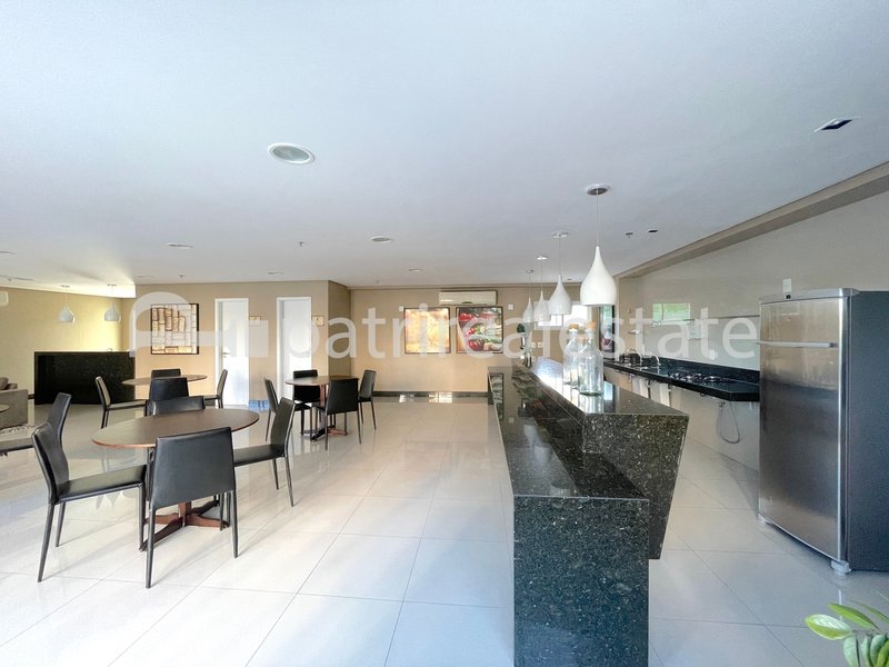 Apartamento Duplex Pe direito duplo 100 m² 2 Suítes 3 banheiros 2 vagas Cocó Fortaleza CE Rua Vilebaldo Aguiar Fortaleza - 