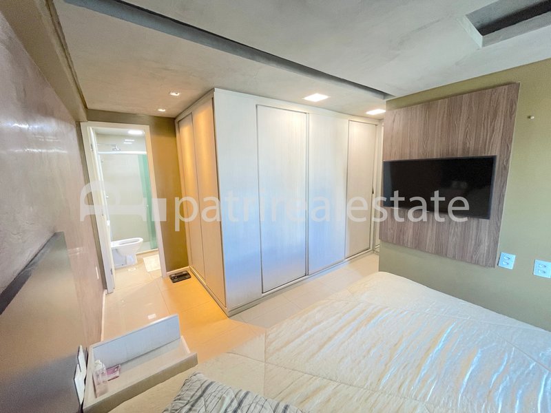 Apartamento Duplex Pe direito duplo 100 m² 2 Suítes 3 banheiros 2 vagas Cocó Fortaleza CE Rua Vilebaldo Aguiar Fortaleza - 