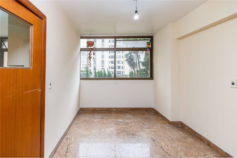 Apartamento a venda em Higienópolis - 4 dormitórios 240m² Albuquerque Lins São Paulo - 
