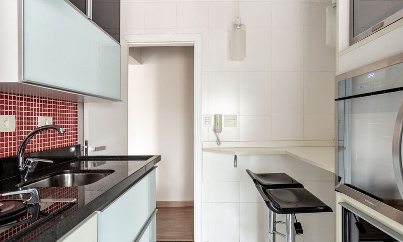 Apartamento de 68m², 2 quartos em Vila Nova Conceição Rua Silva Correia São Paulo - 
