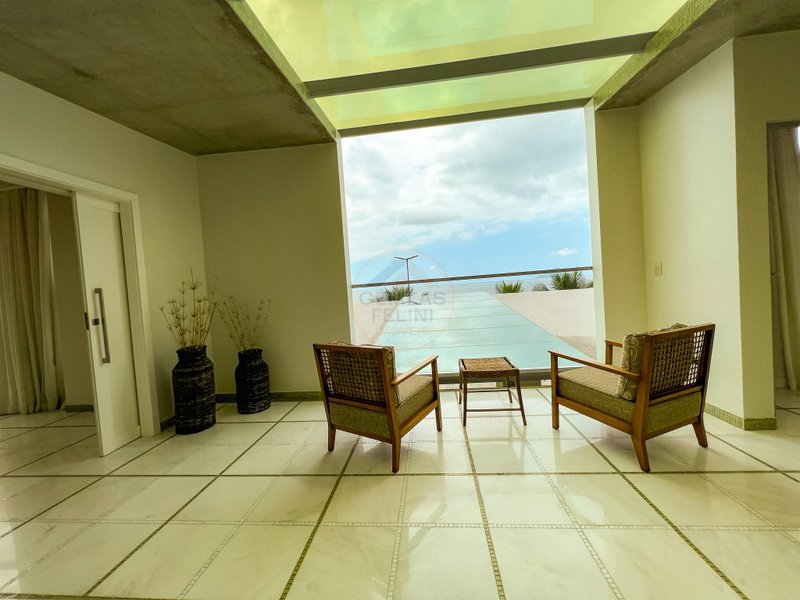 Casa frente ao mar da Praia de Juquehy com 6 suítes - São Sebastião - 