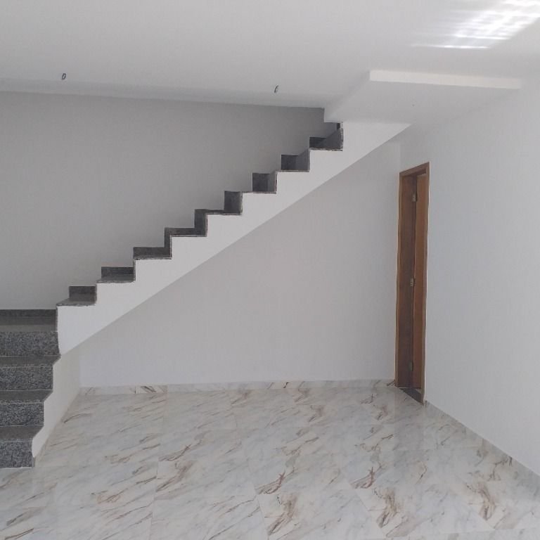 Excelente casa no Cônego a partir de R$450.000,00 sendo 1 pavimento com  ampla sala - Nova Friburgo - 