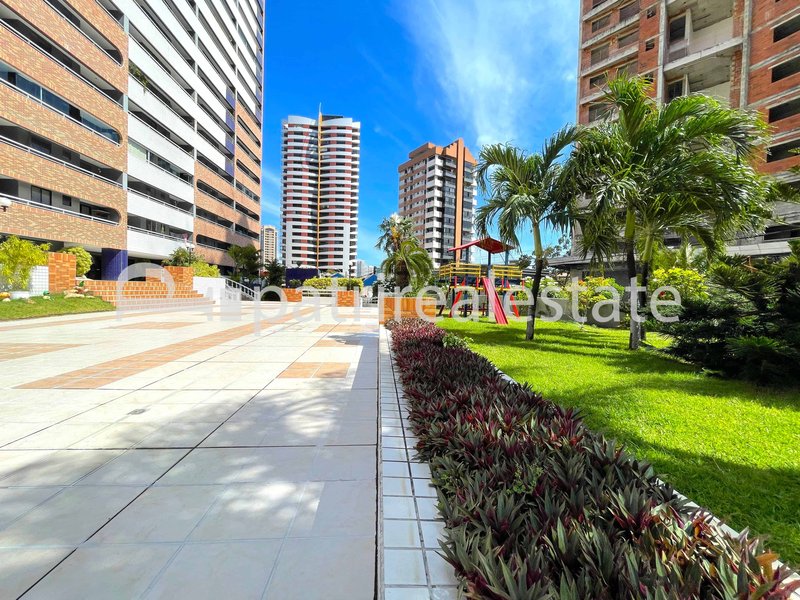 Cobertura duplex 3 quartos 4 banheiros deck e Piscina privativa 3 vagas Cocó Fortaleza CE Rua Doutor Gilberto Studart Fortaleza - 