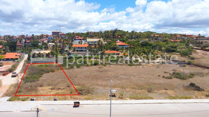 Terreno frente mar de 3.063,46 m² por R$ 1.090.000 - Prainha - Aquiraz - CE Av. Litoranea Beach-Park Prainha Aquiraz - 