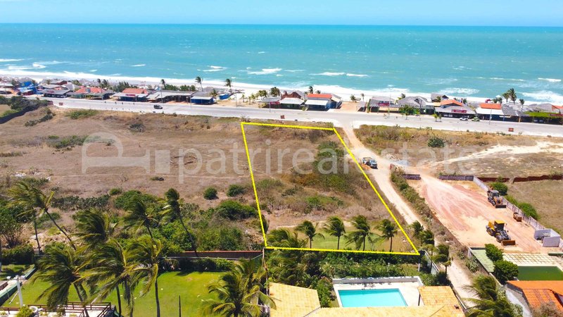 Terreno frente mar de 3.063,46 m² por R$ 1.090.000 - Prainha - Aquiraz - CE Av. Litoranea Beach-Park Prainha Aquiraz - 