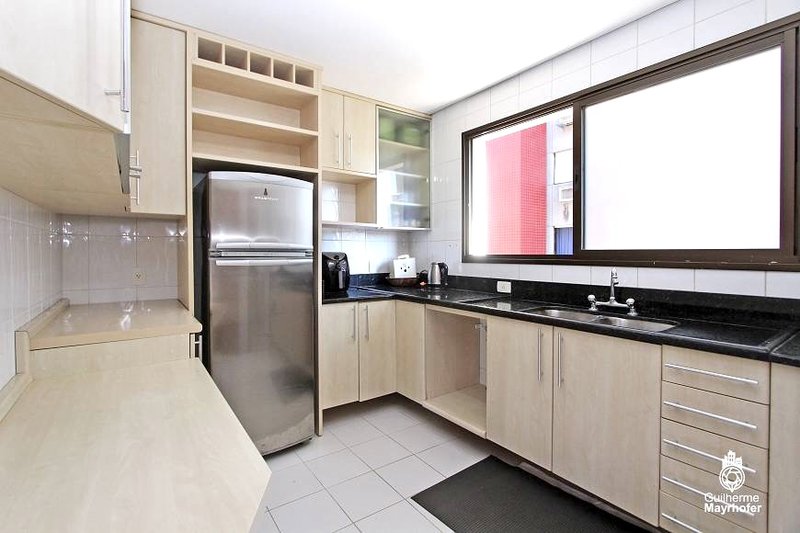 R$ 1.010.000 - APARTAMENTO DE FRENTE - 2 SACADAS - 114M2 - 3 DORMITÓRIOS - LAREIRA - VISTA Avenida João Obino Porto Alegre - 