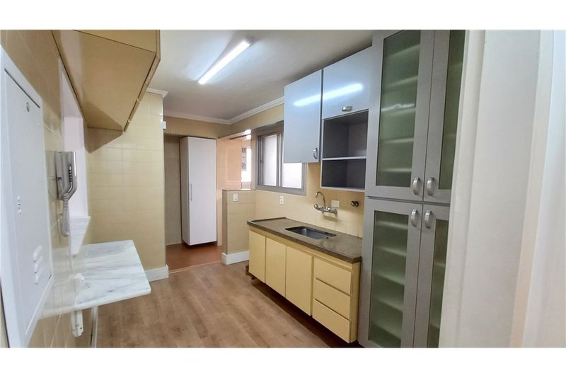 Apartamento com 2 dormitórios 68m² Gironda São Paulo - 