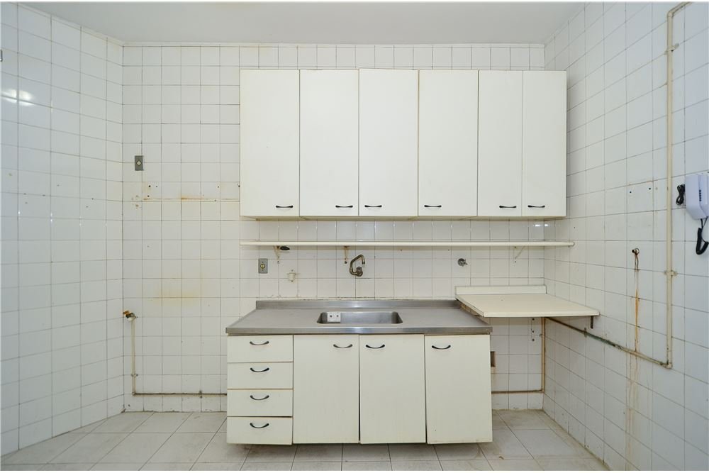 Apartamento à venda com 3 quartos, 148m² - Foto 8