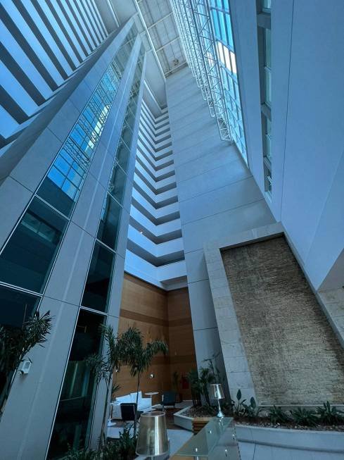 R$ 540.000 - PARIGI - MOBILIADO - 38M2 - 1 SUÍTE - 1 VAGA - VISTA PANORÂMICA Rua Valdir Antônio Lopes Porto Alegre - 
