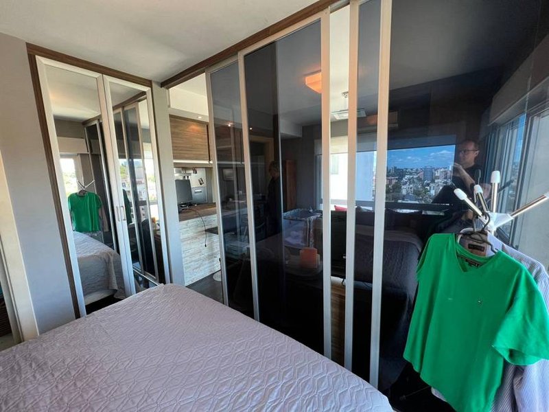 R$ 540.000 - PARIGI - MOBILIADO - 38M2 - 1 SUÍTE - 1 VAGA - VISTA PANORÂMICA Rua Valdir Antônio Lopes Porto Alegre - 