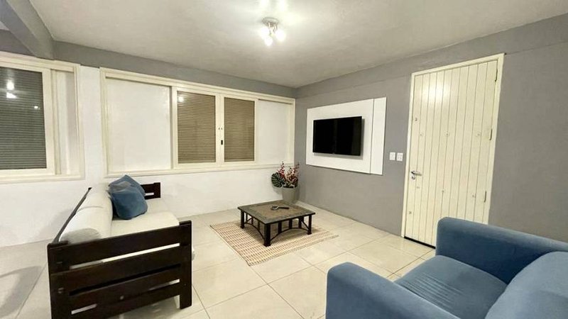R$ 850.000 - PÉ NA AREIA - EXCELENTE CASA EM IMBÉ - MOBILIADA - 230M2 - 5 DORM - 4 VAGAS - Imbé - 
