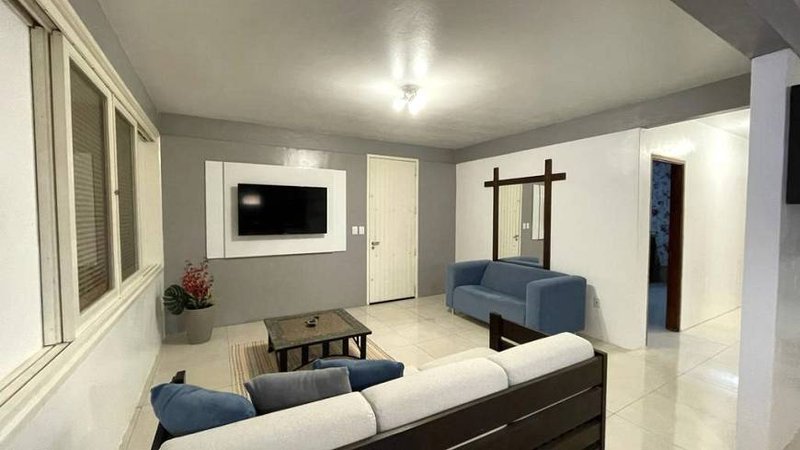 R$ 850.000 - PÉ NA AREIA - EXCELENTE CASA EM IMBÉ - MOBILIADA - 230M2 - 5 DORM - 4 VAGAS - Imbé - 