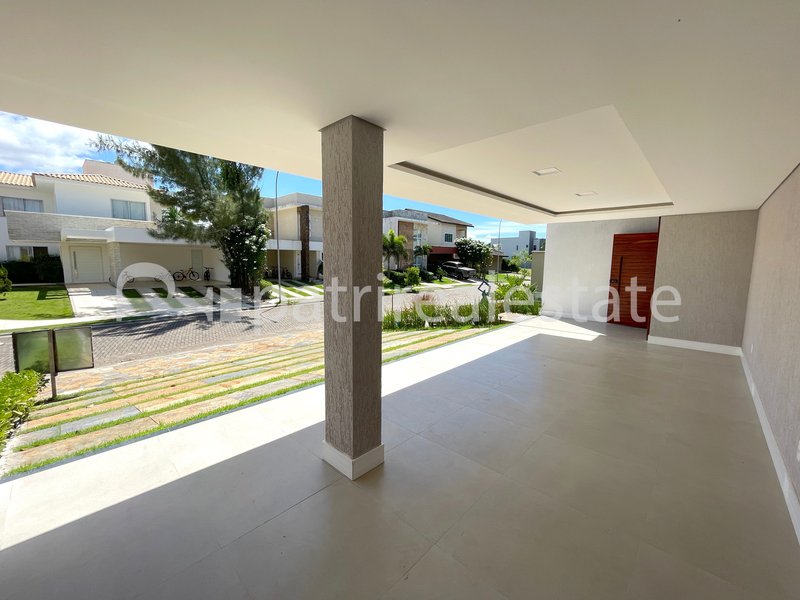 Casa Duplex no Jardins de Ibiza 5 suites 7 wc 6 vagas. Sup. 325,80 m² Coaçu - Eusebio - CE Rodovia, CE-040Avenida Nova do Contorno Eusébio - 