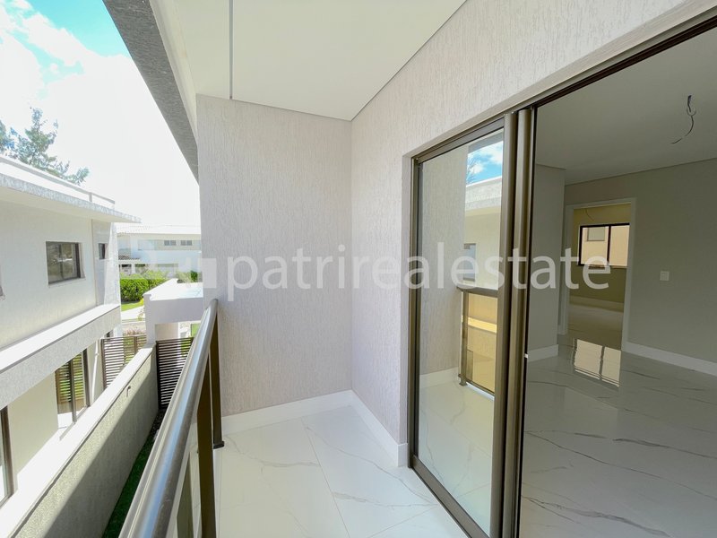 Casa Duplex no Jardins de Ibiza 5 suites 7 wc 6 vagas. Sup. 325,80 m² Coaçu - Eusebio - CE Rodovia, CE-040Avenida Nova do Contorno Eusébio - 