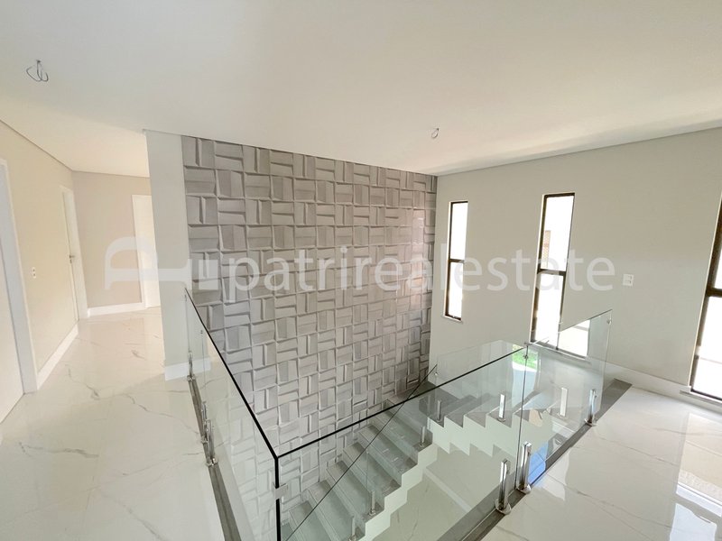 Casa Duplex no Jardins de Ibiza 5 suites 7 wc 6 vagas. Sup. 325,80 m² Coaçu - Eusebio - CE Rodovia, CE-040Avenida Nova do Contorno Eusébio - 