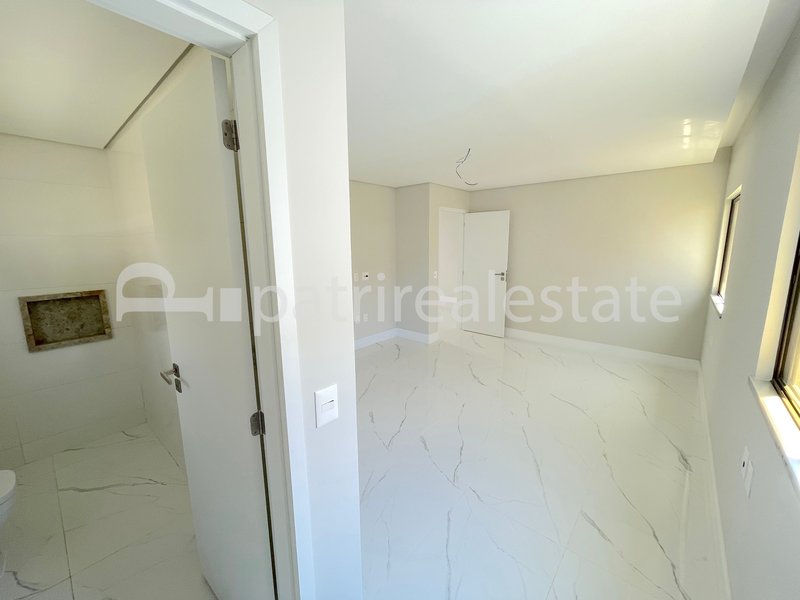 Casa Duplex no Jardins de Ibiza 5 suites 7 wc 6 vagas. Sup. 325,80 m² Coaçu - Eusebio - CE Rodovia, CE-040Avenida Nova do Contorno Eusébio - 