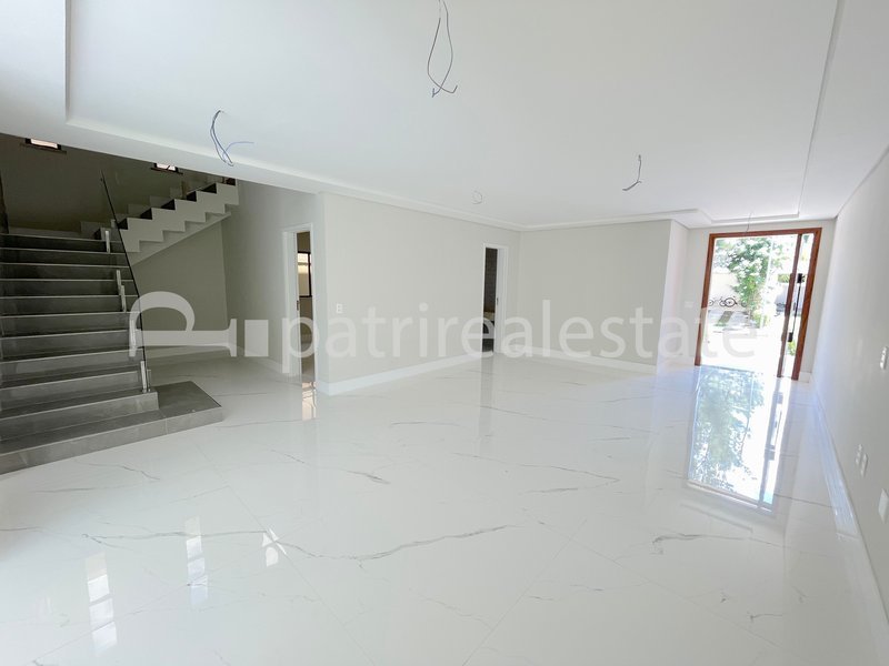 Casa Duplex no Jardins de Ibiza 5 suites 7 wc 6 vagas. Sup. 325,80 m² Coaçu - Eusebio - CE Rodovia, CE-040Avenida Nova do Contorno Eusébio - 