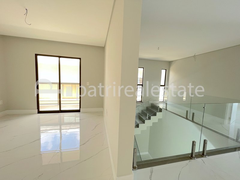 Casa Duplex no Jardins de Ibiza 5 suites 7 wc 6 vagas. Sup. 325,80 m² Coaçu - Eusebio - CE Rodovia, CE-040Avenida Nova do Contorno Eusébio - 