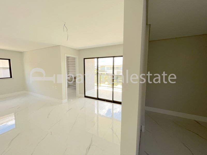 Casa Duplex no Jardins de Ibiza 5 suites 7 wc 6 vagas. Sup. 325,80 m² Coaçu - Eusebio - CE Rodovia, CE-040Avenida Nova do Contorno Eusébio - 